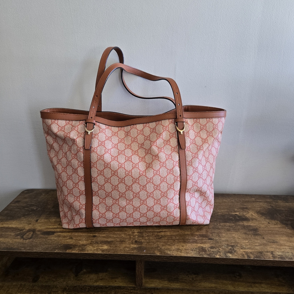 Gucci Pink GG Supreme Canvas Tote Bag - Picture 11 of 11